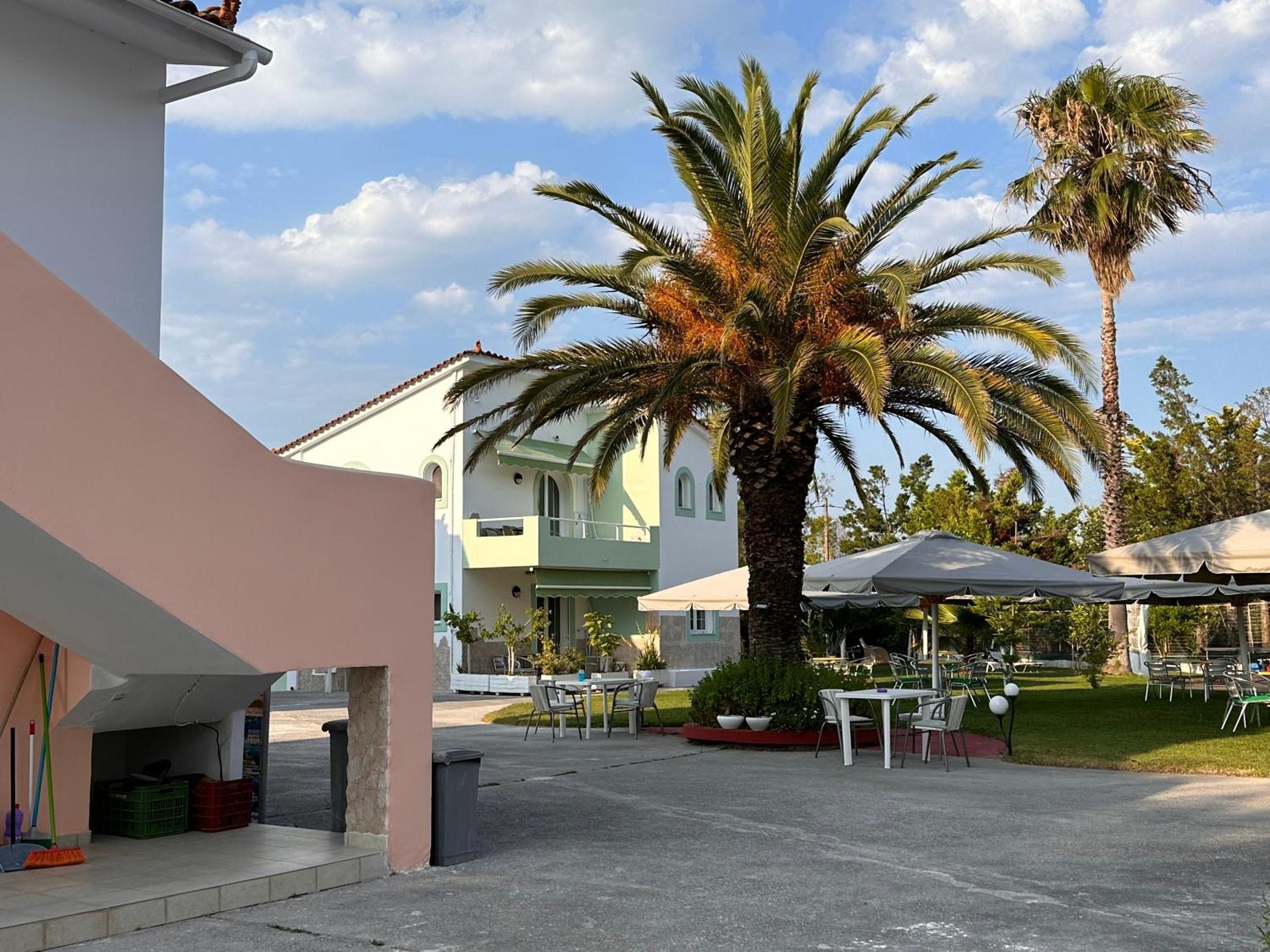 7Syn7 Aparthotel Oreoi Buitenkant foto