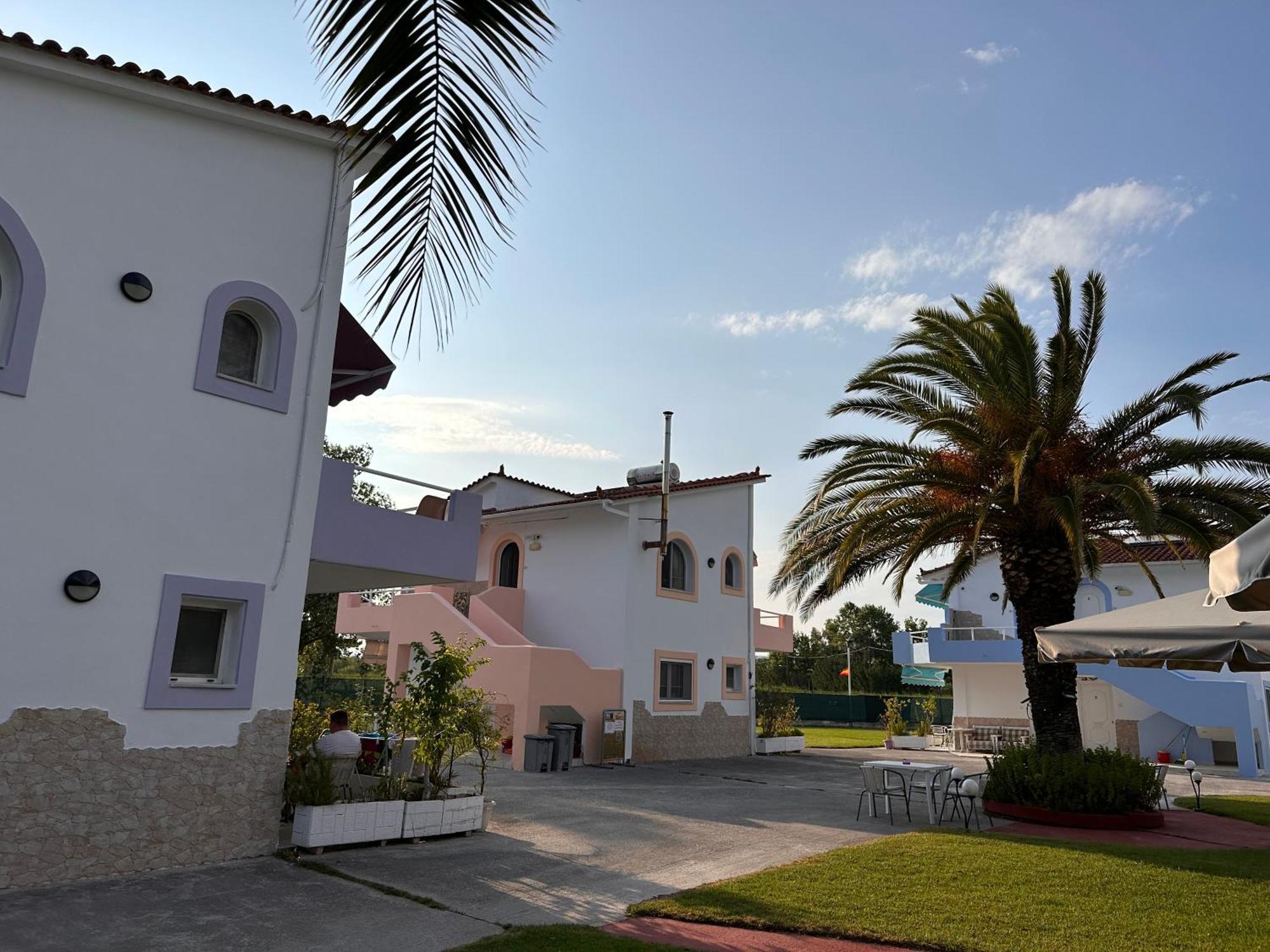 7Syn7 Aparthotel Oreoi Buitenkant foto